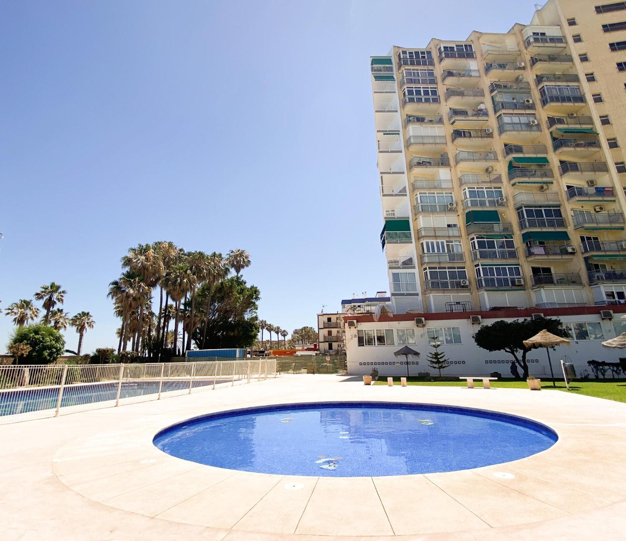 Vistas Al Mar A 1 Min De Playa Con Parkig Gratis Apartment Benalmadena Exterior photo